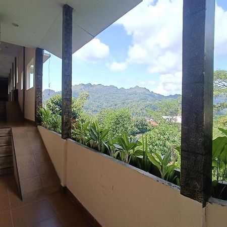 Hotel Manggasa マカレ エクステリア 写真