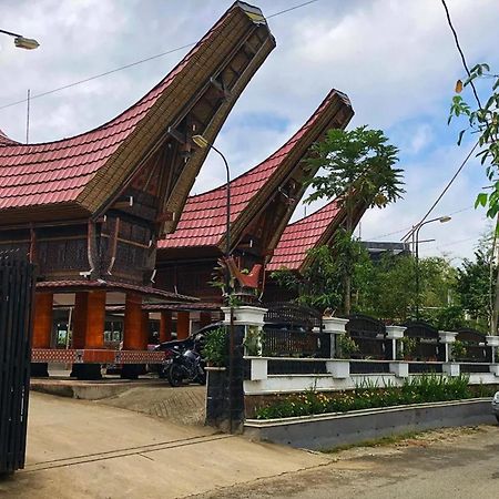 Hotel Manggasa マカレ エクステリア 写真