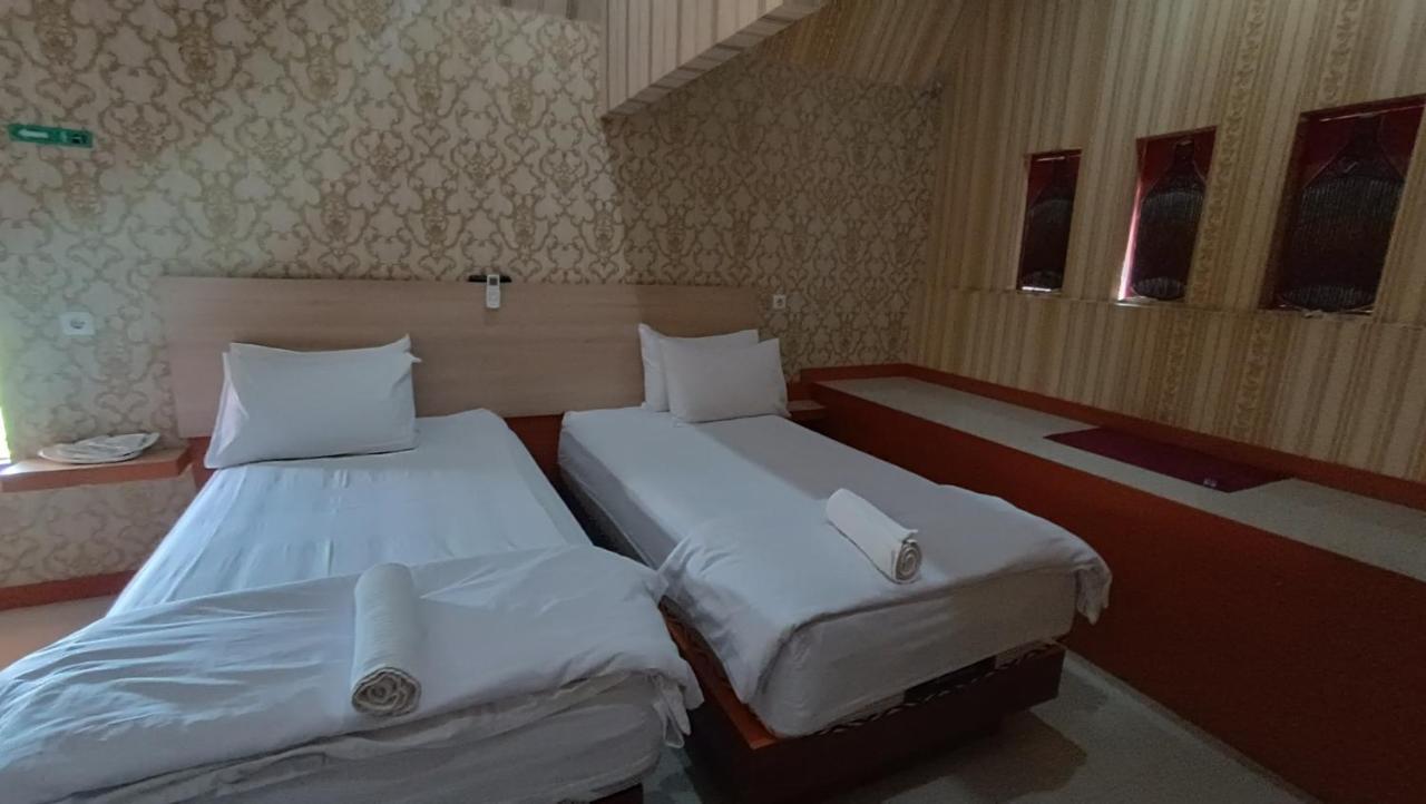 Hotel Manggasa マカレ エクステリア 写真