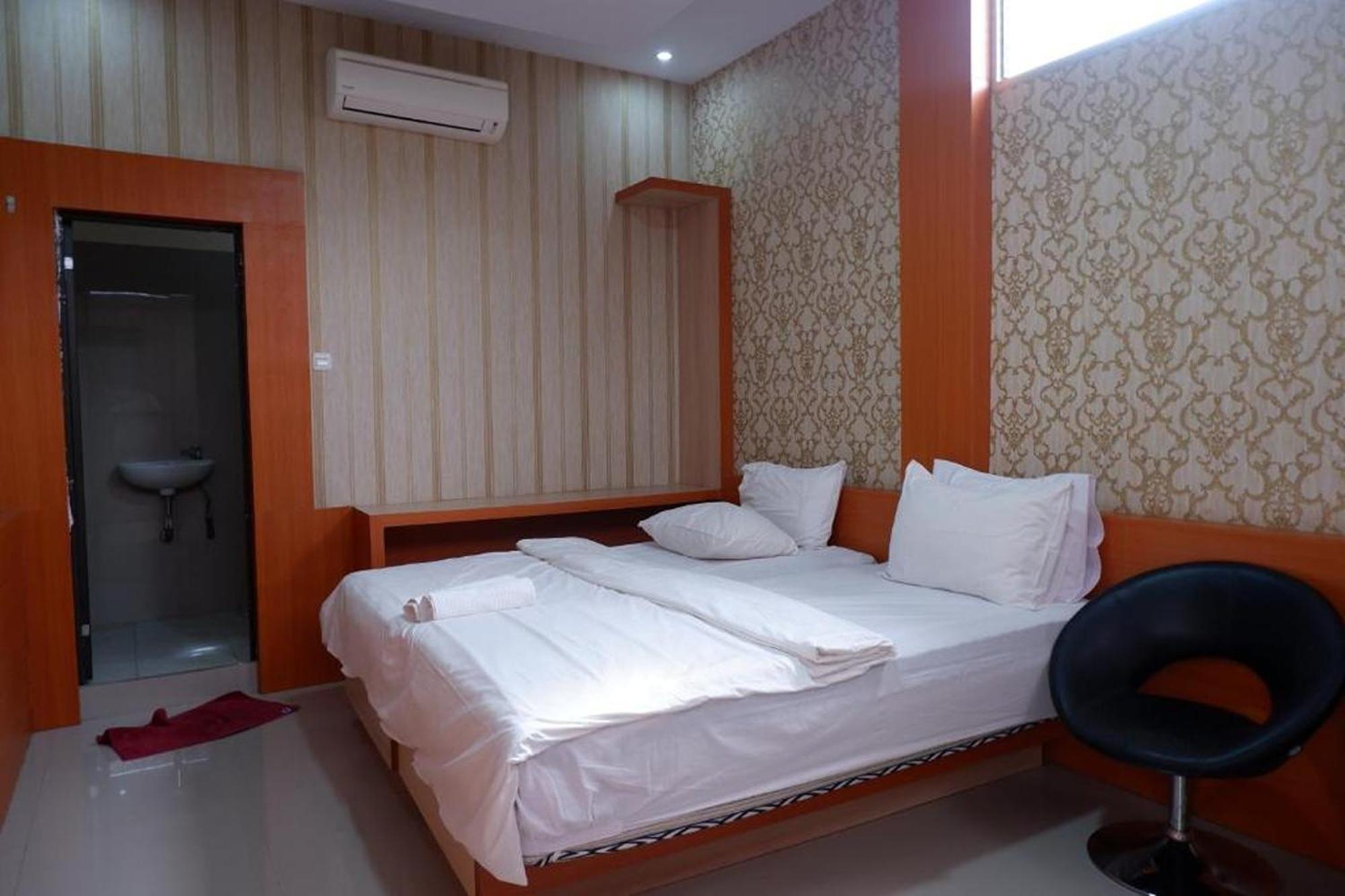 Hotel Manggasa マカレ エクステリア 写真